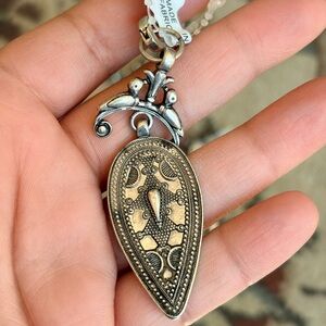 🩶Free People🩶 Vintage-Silver tone Teardrop Pendant Charm